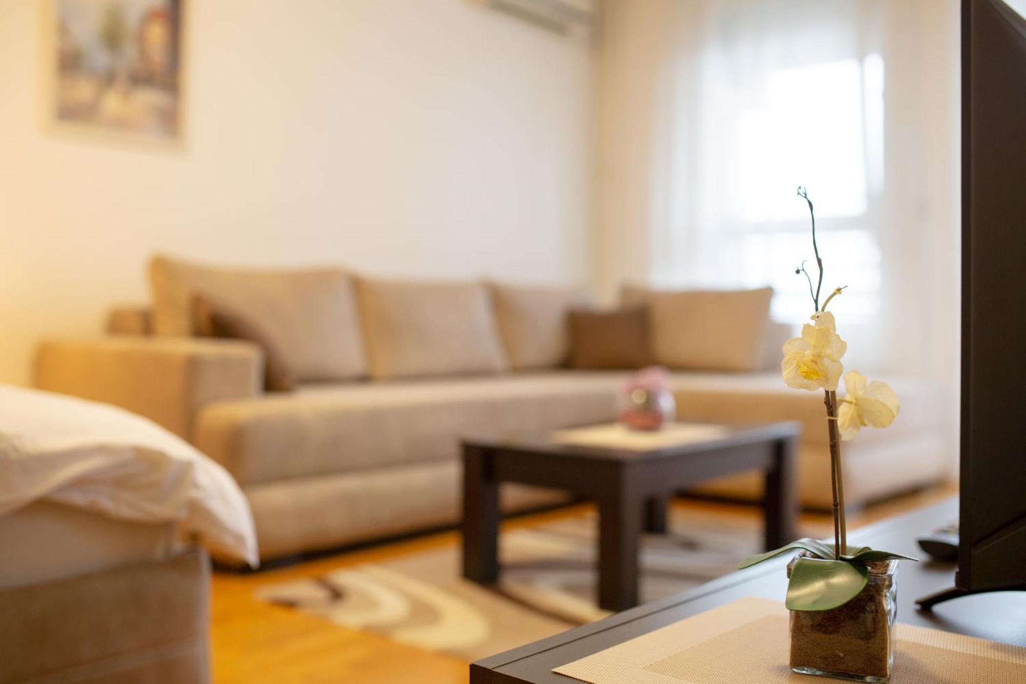 Delta Residence Belville Belgrade Room photo